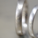 使用感のあるマットと甲丸のオーダーメイド結婚指輪
