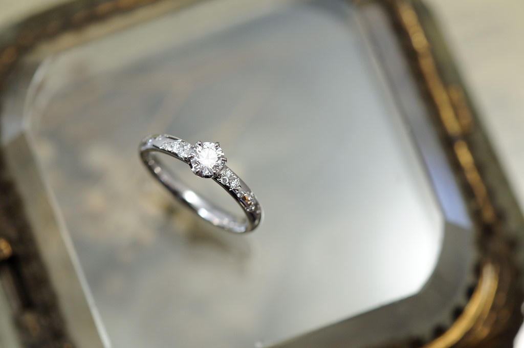 オーダーメイド婚約指輪//stardust ring カスタム