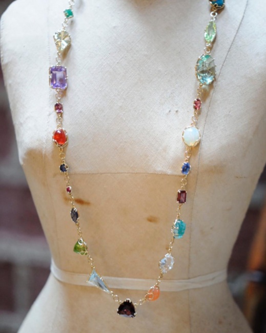 今日はあいにくの雨