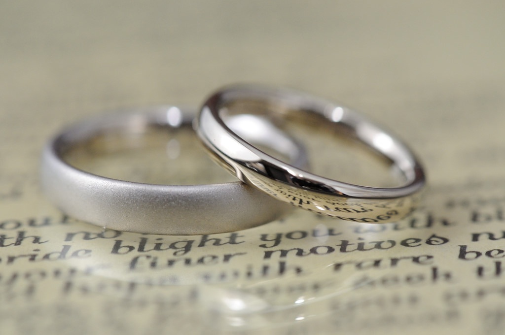 シャンパンゴールド　結婚指輪