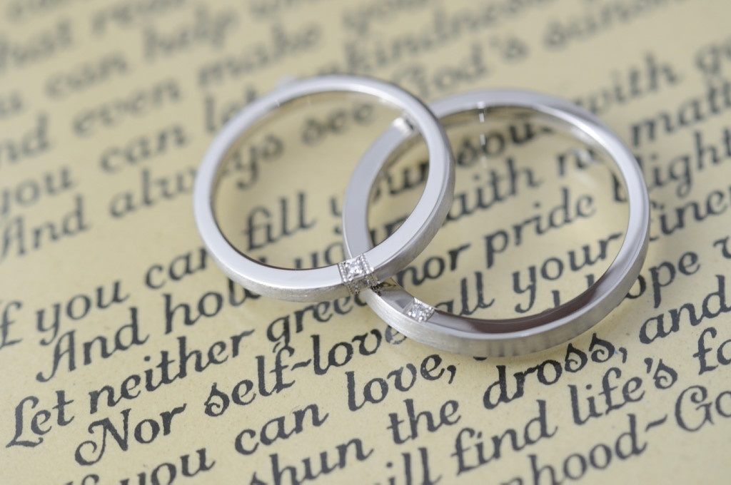 プラチナ　3面ダイヤ×ミルグレイン　結婚指輪