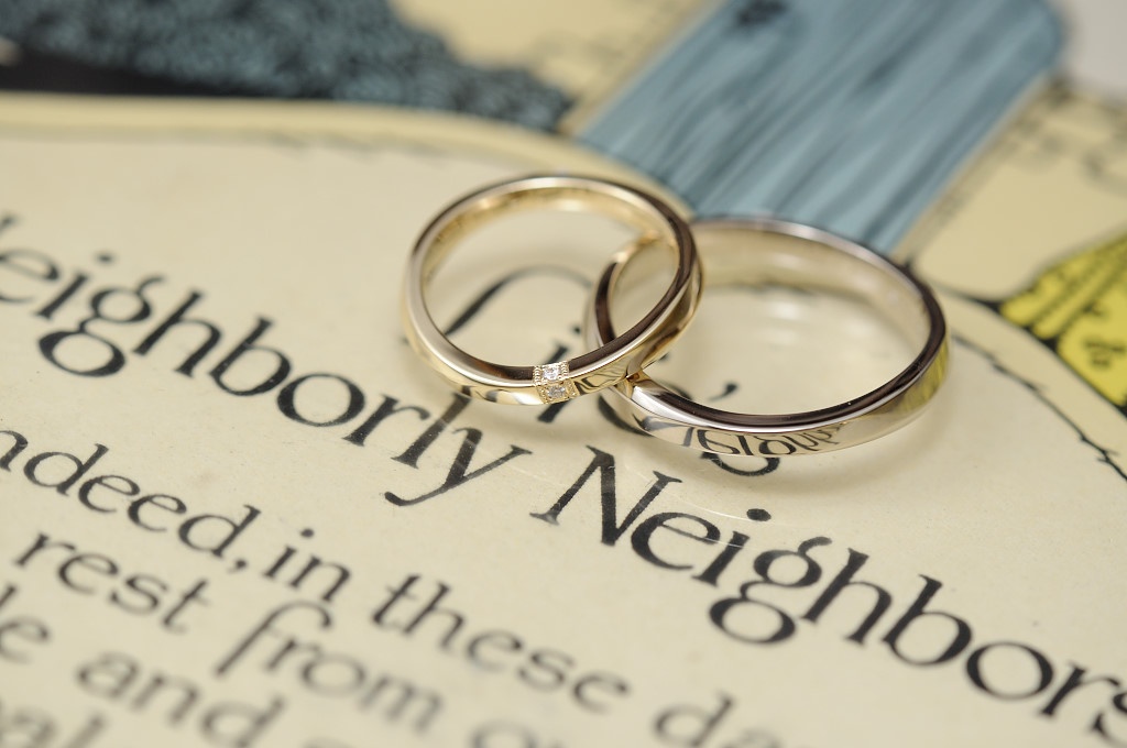 ゴールド　ウェーヴ　結婚指輪