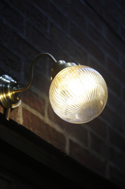 照明が新しくなりました