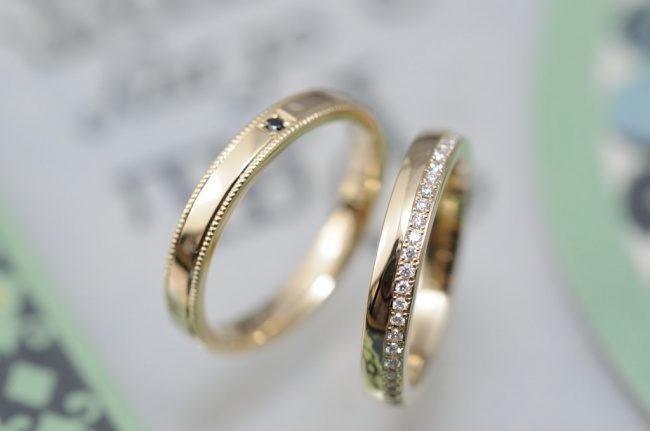 ブラックダイヤとハーフエタニティのオリジナル結婚指輪