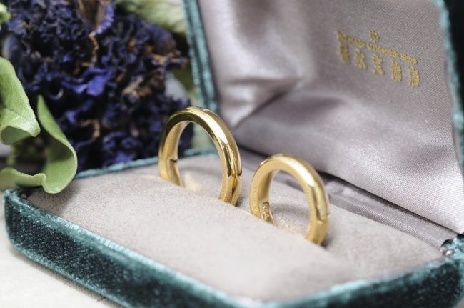 純金のオリジナル結婚指輪