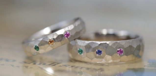 結婚指輪と婚約指輪のページ