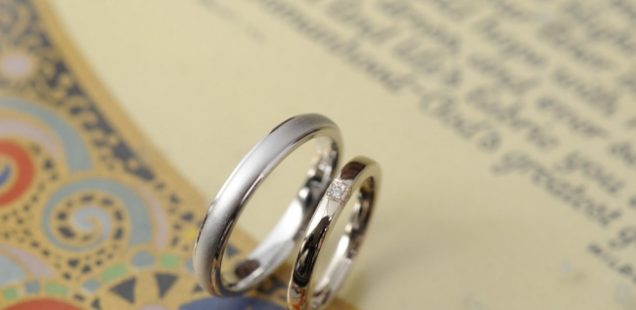 結婚指輪　少し大きめの彫留ダイヤ