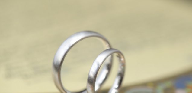プラチナのシンプル結婚指輪