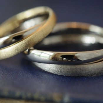 コンビ二連タイプのオーダーメイド結婚指輪