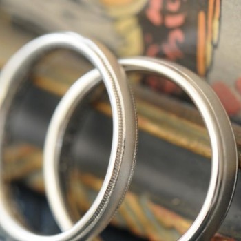 サンドブラスト加工とミルのオーダーメイド結婚指輪