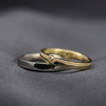 ゴールドとミルグレインのダイヤ付きオーダーメイド結婚指輪