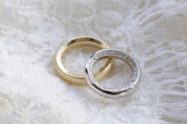 ボリュームタイプフルエタニティーのオーダーメイド結婚指輪