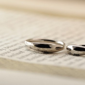 ふっくらトップと鎚目のオーダーメイド結婚指輪