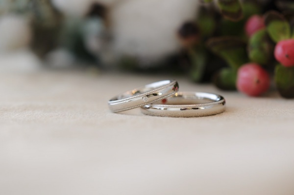 ダイヤとミルのプラチナオーダーメイド結婚指輪