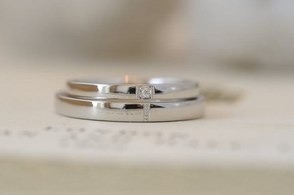 クラシカルなプラチナのオーダーメイド結婚指輪