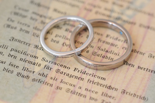 クラシカルスタイルのオーダーメイド結婚指輪