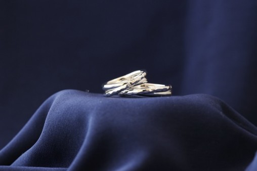 二連風鎚目とコンビのオーダーメイド結婚指輪