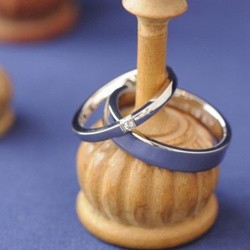プラチナとホワイトゴールドのオーダーメイド結婚指輪