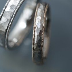 コンビの鎚目とミルグレインのオーダーメイド結婚指輪