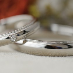 プラチナとミルグレインのオーダーメイド結婚指輪
