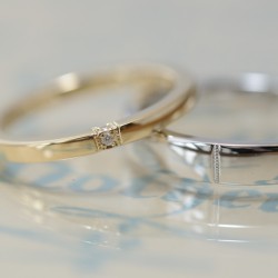 ミルとダイヤモンドとプラチナの結婚指輪