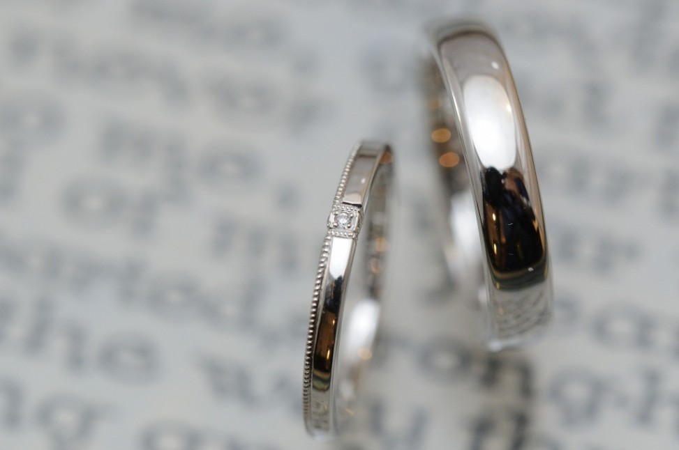 プラチナとミルグレインとダイヤの結婚指輪