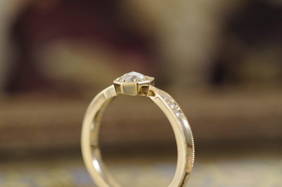 ローズカットクラシカル婚約指輪