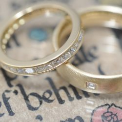 プリンセスカットとバゲットカットの結婚指輪