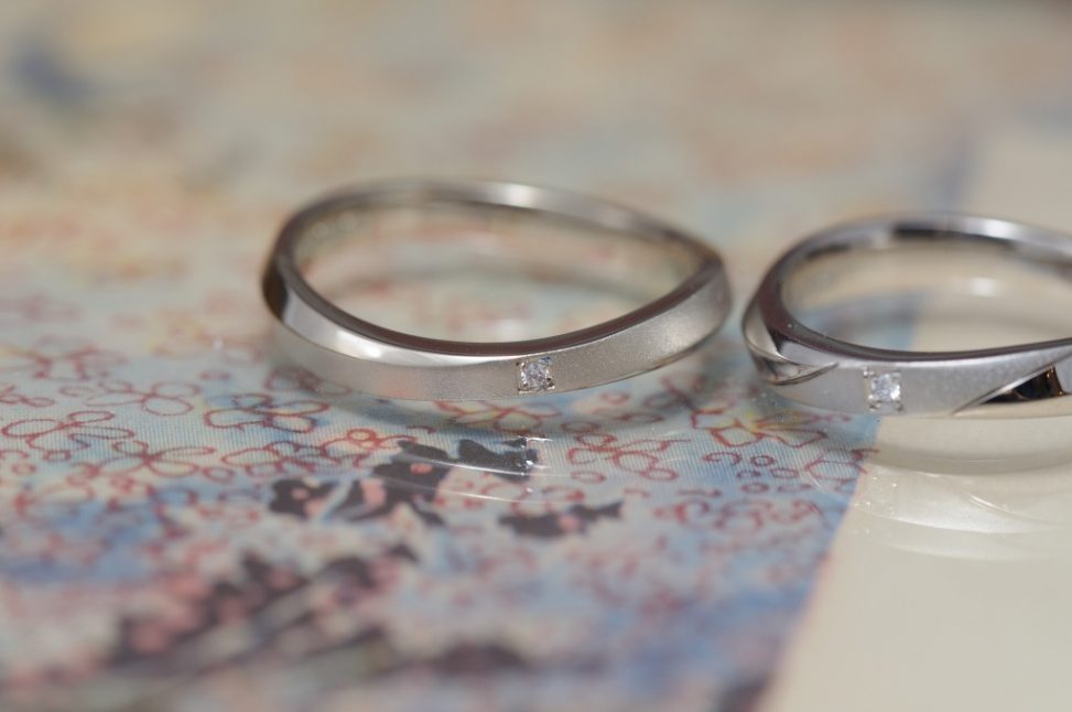 スッキリウェーブのオーダーメイド結婚指輪