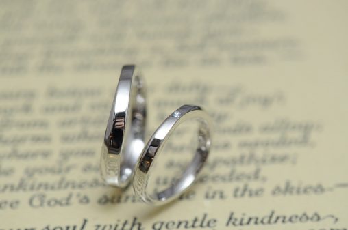 ウェーブと鏡面のオーダーメイド結婚指輪