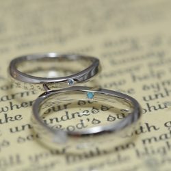 ウェーブと鏡面のオーダーメイド結婚指輪