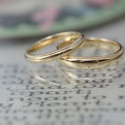 ゴールドとミルグレインのオーダーメイド結婚指輪