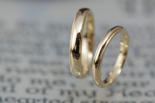 ゴールドとミルグレインのオーダーメイド結婚指輪