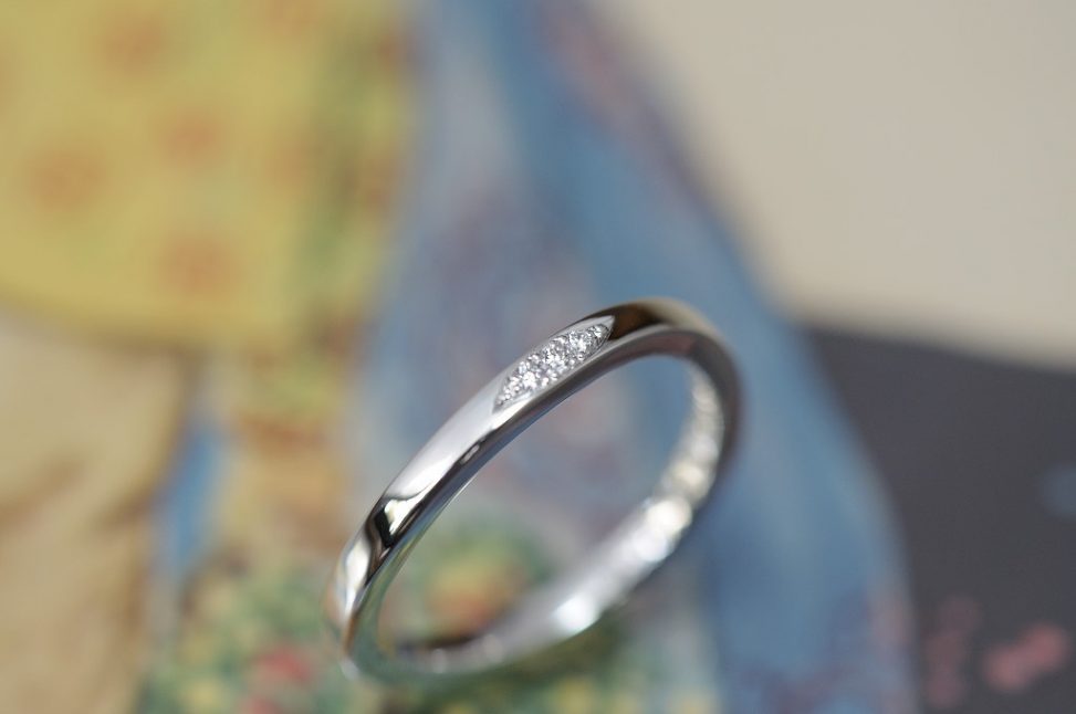 プラチナウェーブのオーダーメイド結婚指輪
