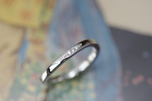 プラチナウェーブのオーダーメイド結婚指輪