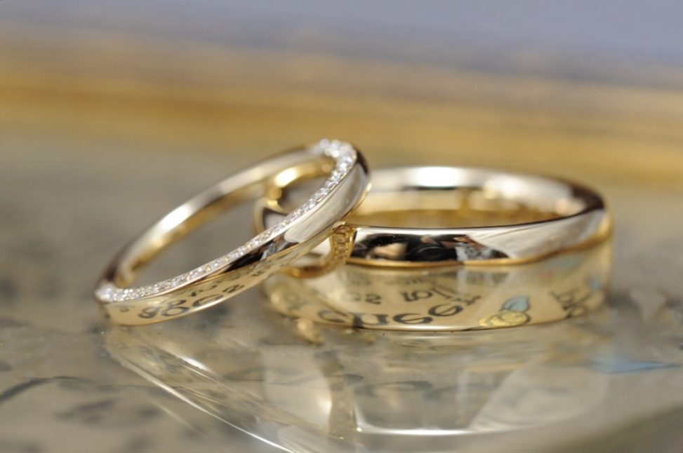 ハーフエタニティとボリュームのオーダーメイド結婚指輪