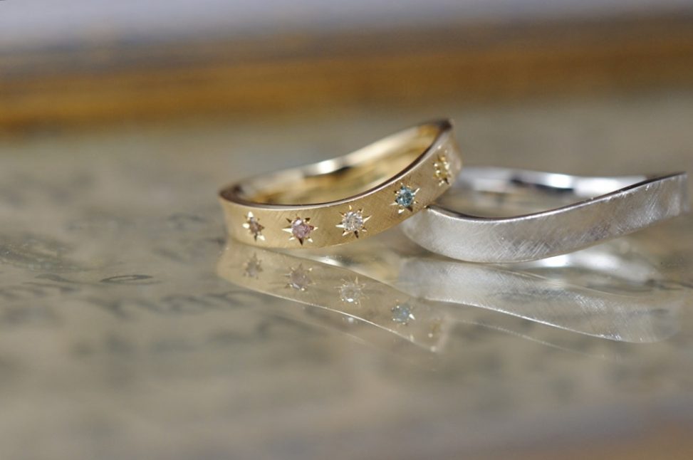 カラフルストーンのオーダーメイド結婚指輪