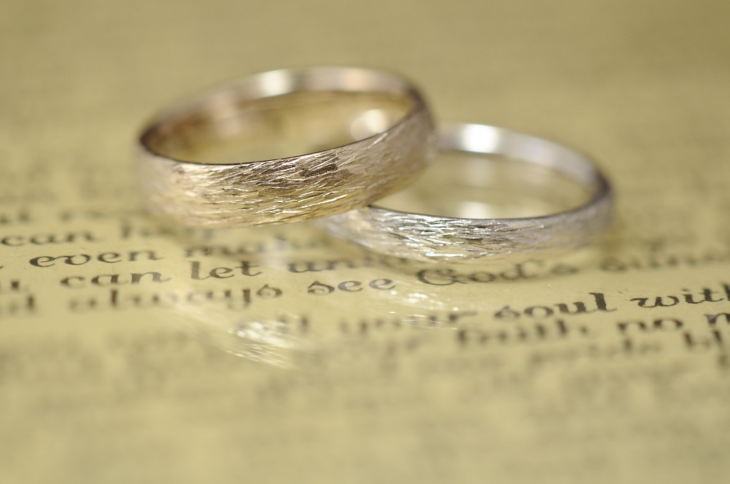 枝テクスチャのオーダーメイド結婚指輪