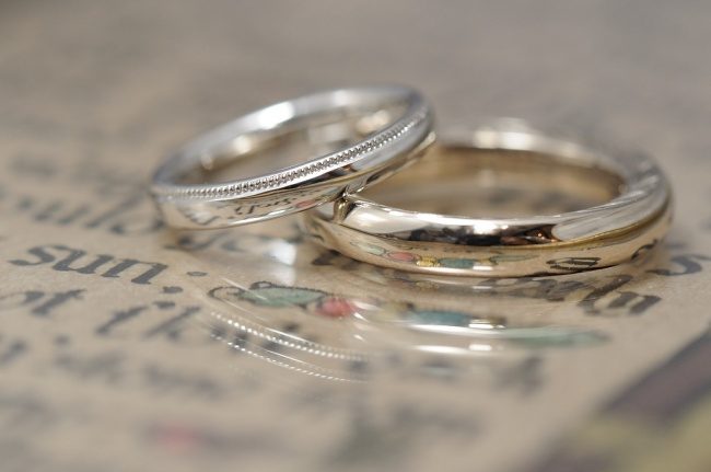 〔結婚指輪〕月桂樹を側面に！