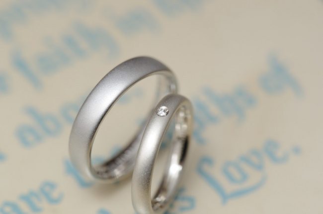 〔結婚指輪〕美しいサンドブラスト