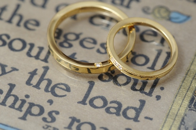 〔結婚指輪〕きらっきらの純金リング