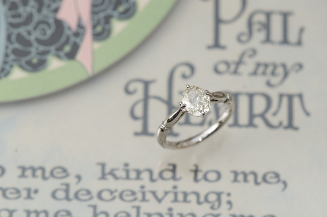 オールドヨーロピアンカットダイヤのエンゲージ