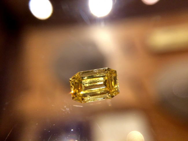 迷っています。