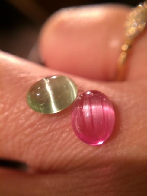 トルマリンキャッツアイは残り3(2)ピース