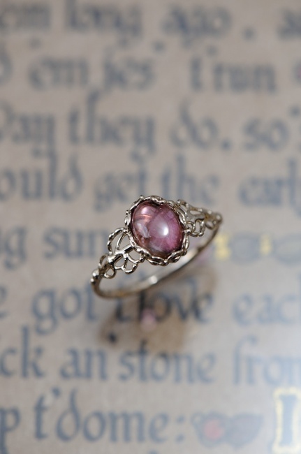 キャッツトルマリンのリング2つめ