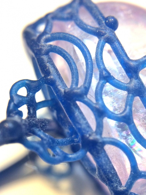 原型とシャンデリア用の石