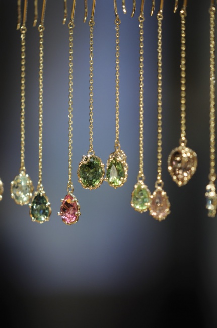 10月の誕生石は。