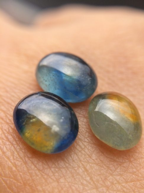 アフリカマラウィ―のサファイア