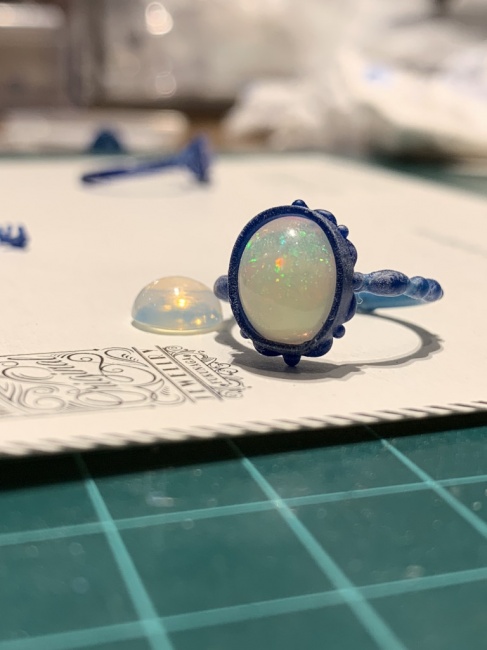 オパールも指輪にしてみます
