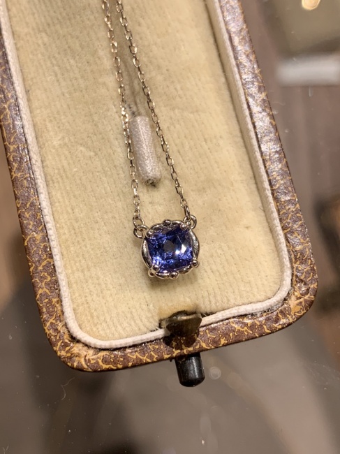 タンザナイトで締めくくり。本年もありがとうございました。